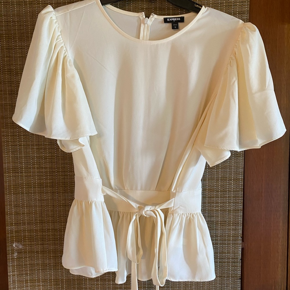 Express Flowy Top